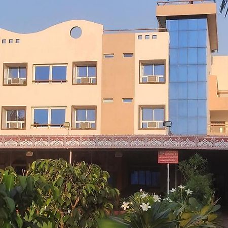 Ruchishree Garden Hotel Ujjain Exterior photo