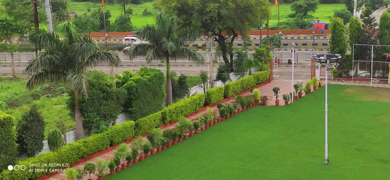Ruchishree Garden Hotel Ujjain Exterior photo