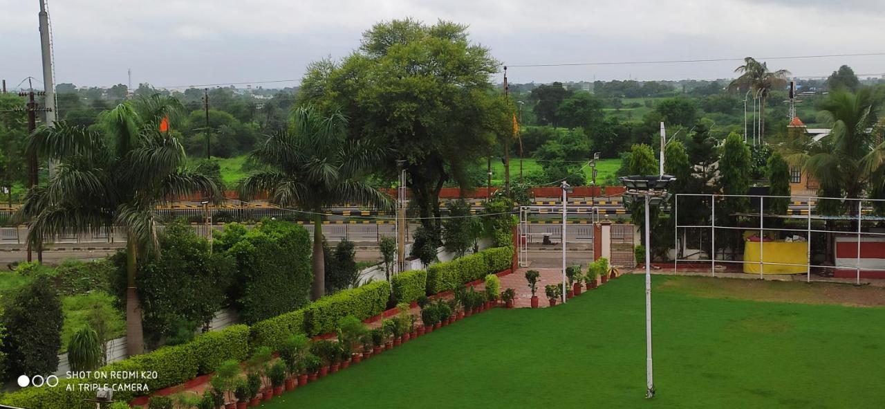 Ruchishree Garden Hotel Ujjain Exterior photo