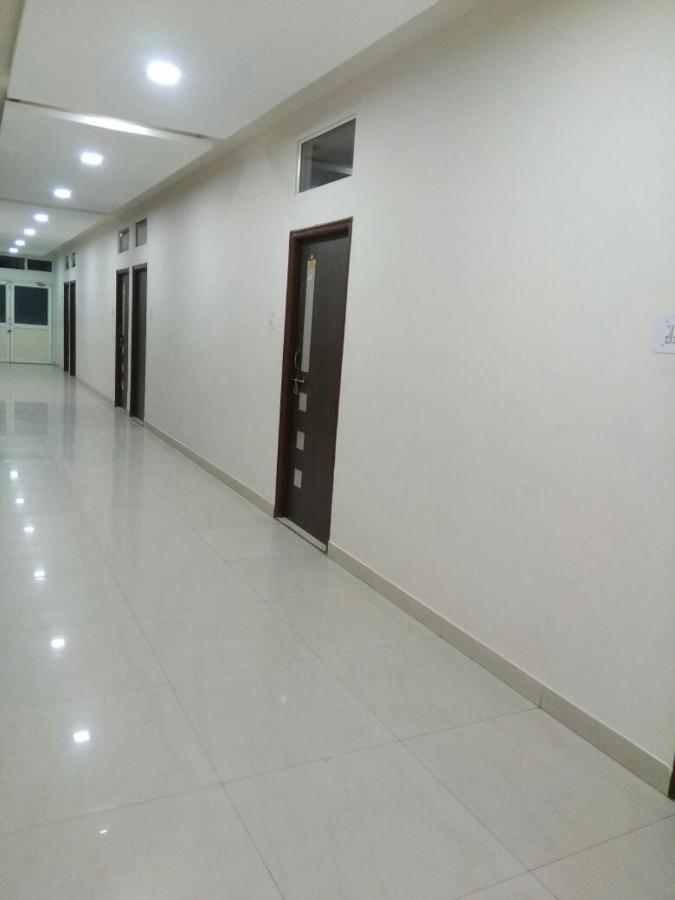 Ruchishree Garden Hotel Ujjain Exterior photo