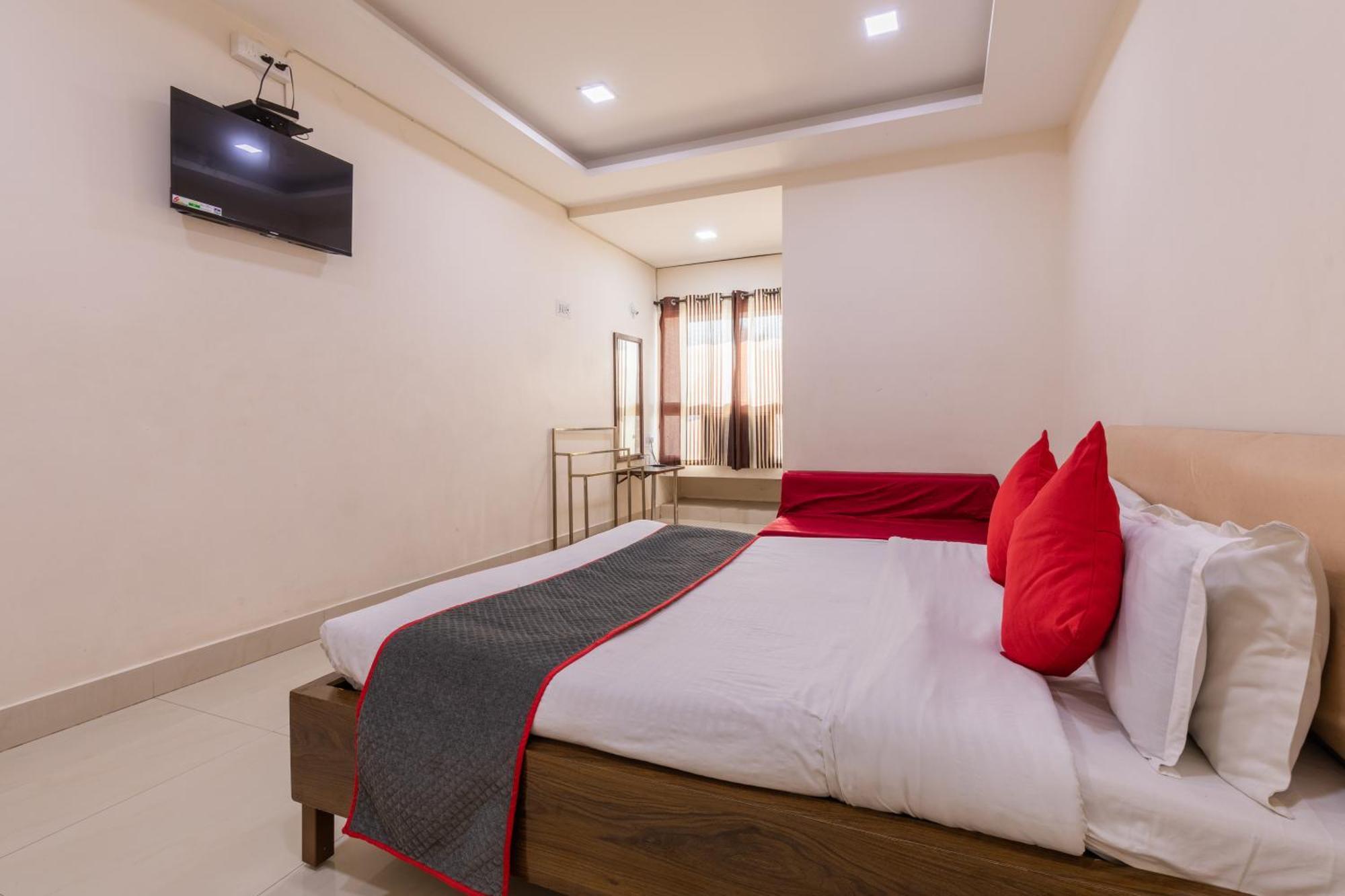 Ruchishree Garden Hotel Ujjain Exterior photo